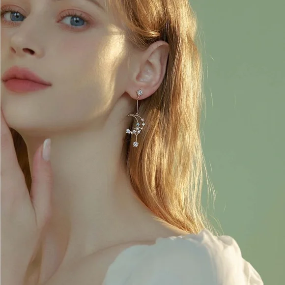 Moon and Star Pearl Earrings - Picture 3 of 5